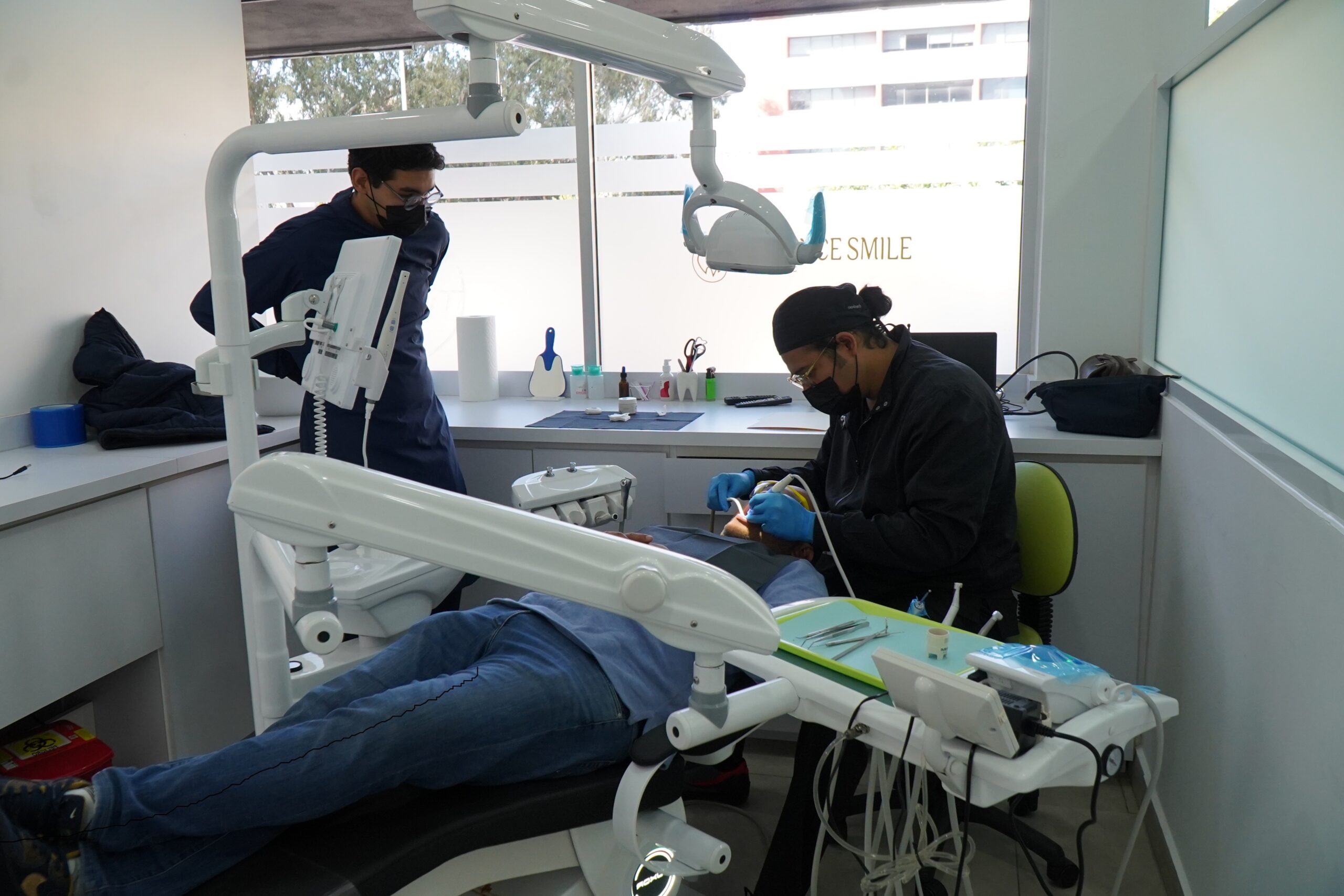 RADIANCE SMILE dental clinic
